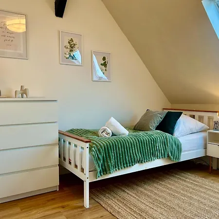 Oster-Auszeit - Apartment Mit 2 Baeder & Parkplatz Appartement Kiel