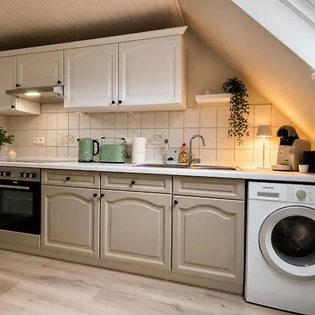 Apartamento Business-apartment - 2 Baeder, Ruhig, Parkplatz Wlan Kiel